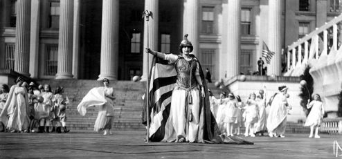 Suffrage_pageant_Washington_1913